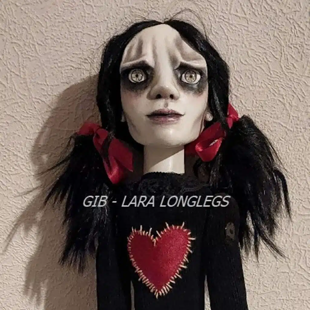 LARA LONGLEGS