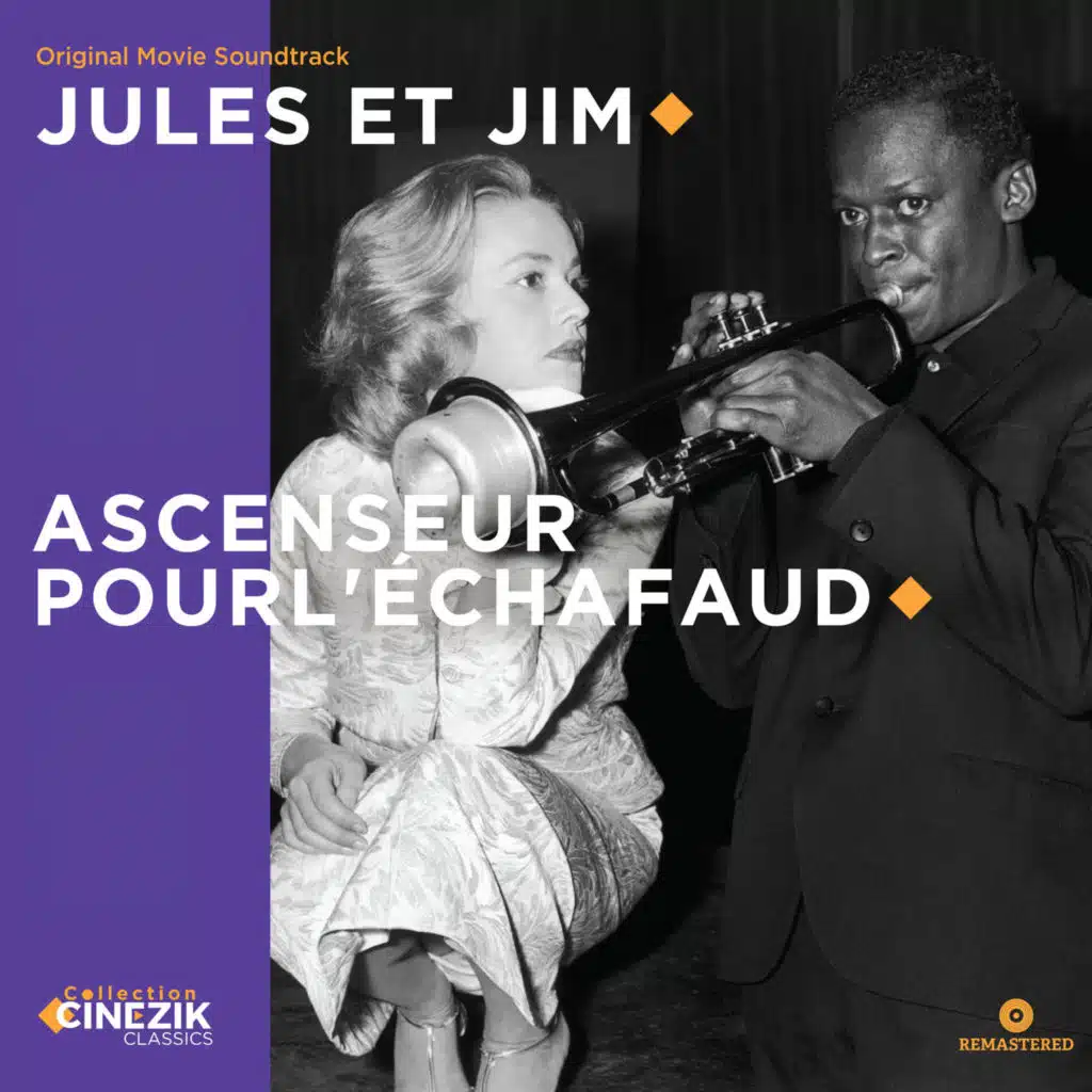 Julien dans l'ascenseur