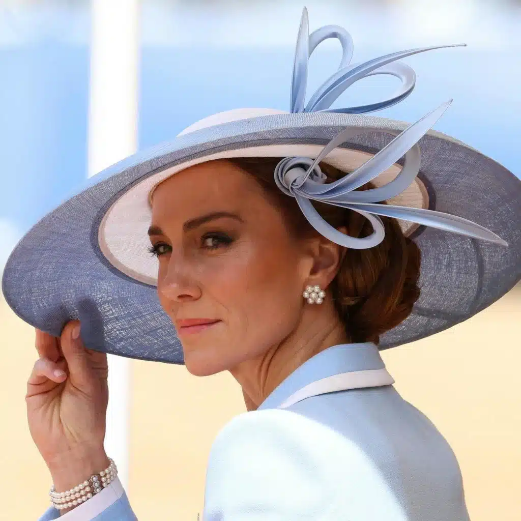 From Icons to Imagery, Trends to Timeless: the fashion of the Royals with Simon Glazelle