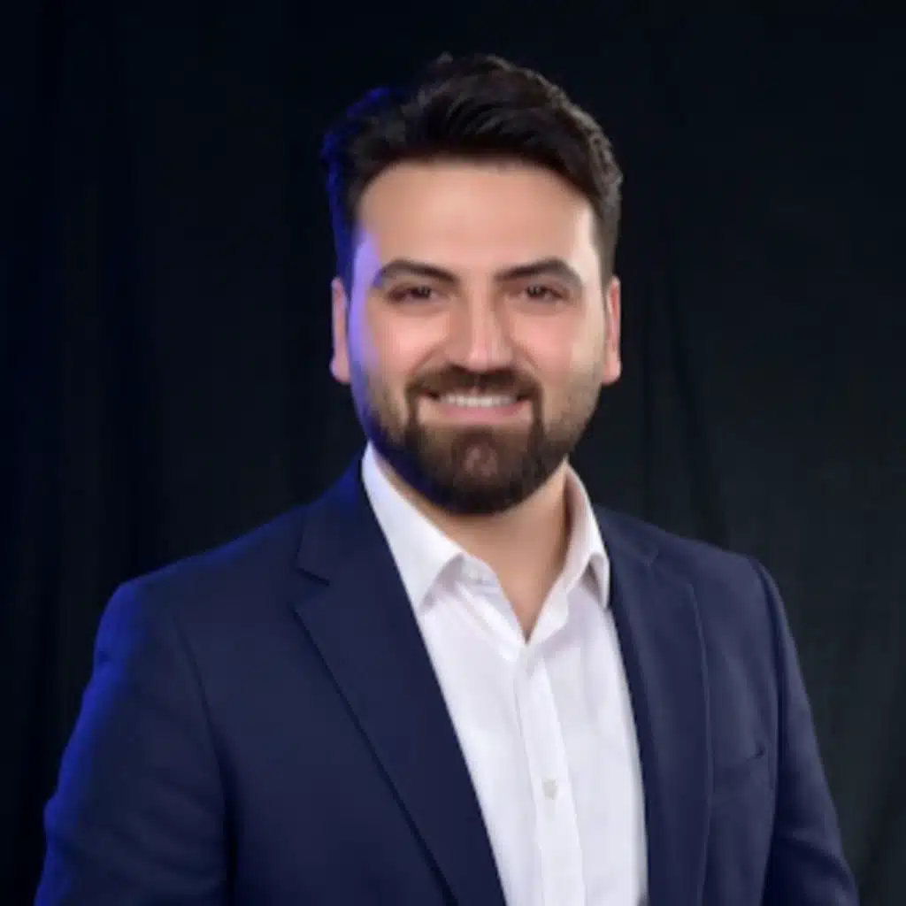 شكثر مشتاق