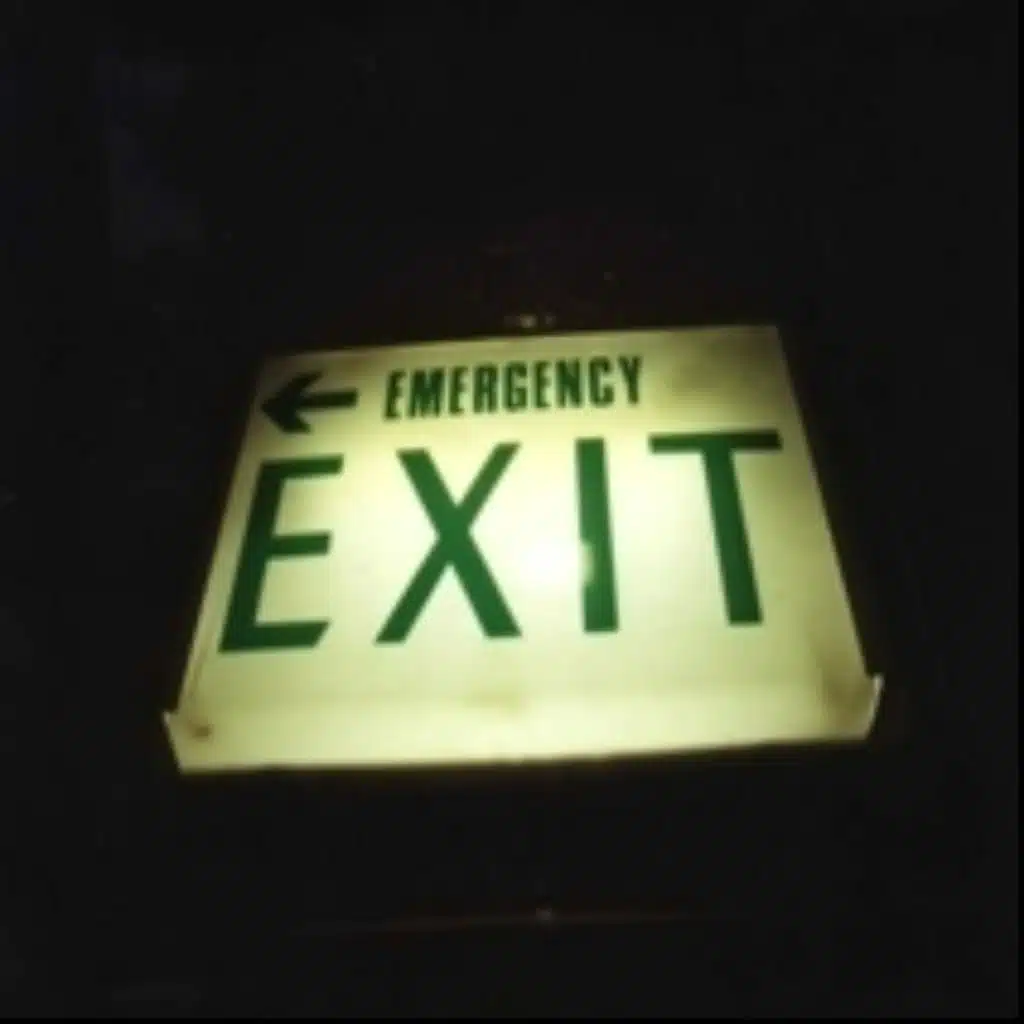 EMERGENCY EXIT