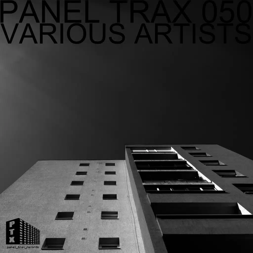 Panel Trax 050