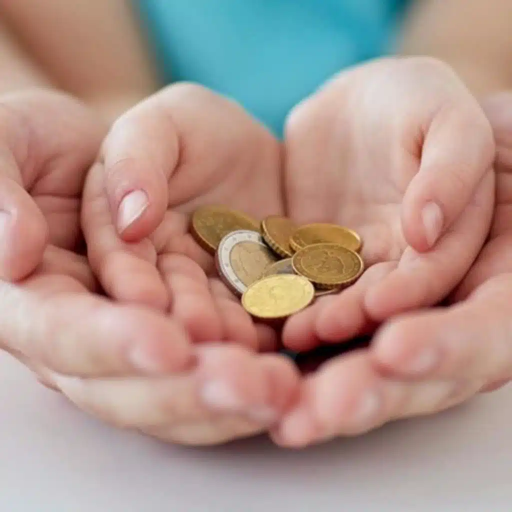 "Weekend Single Dad" Demands Half Of Exes Children's Allowance!