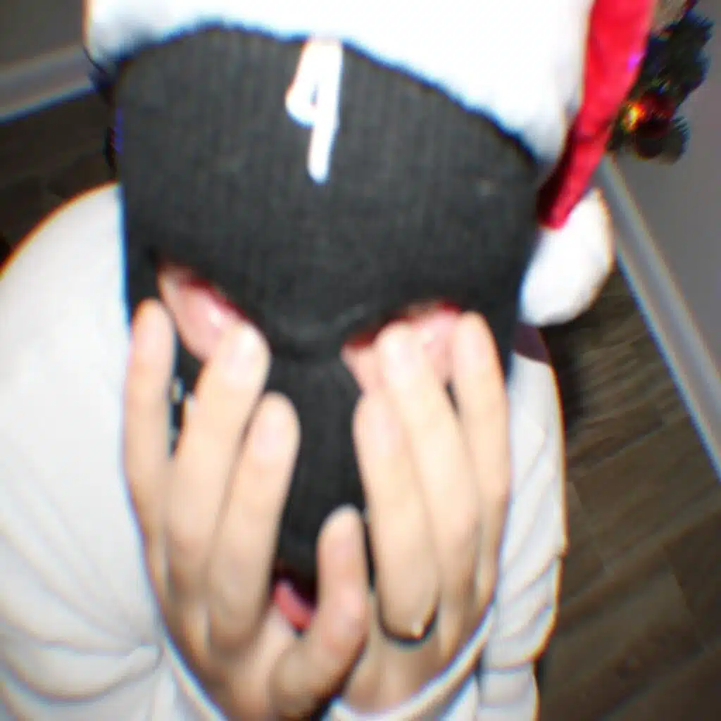 A GHXTTX CHRXSTMAS CARXL