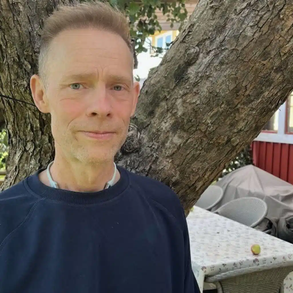 Trenden intensivt föräldraskap ökar stress – motreaktion ger barn mer frihet ute