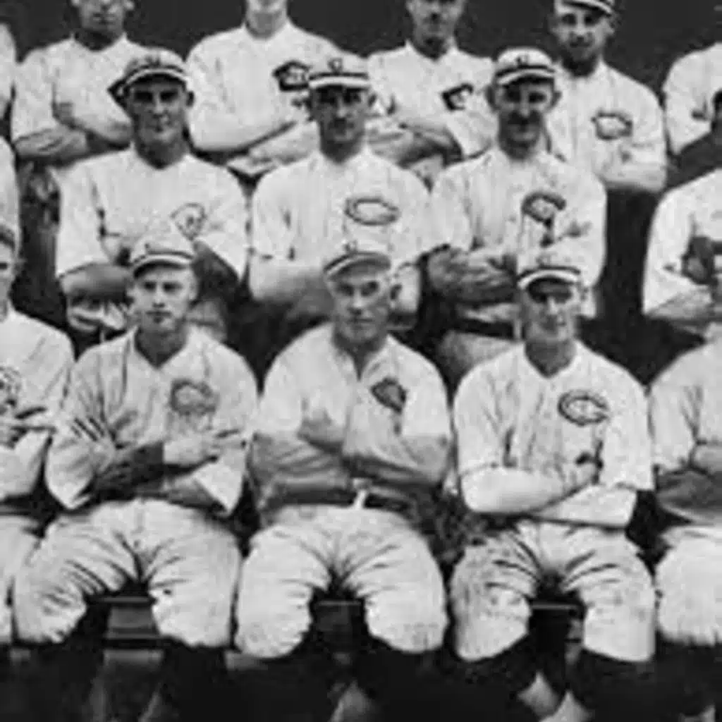 E207: The 1919 Chicago White Sox with Ennis Esmer