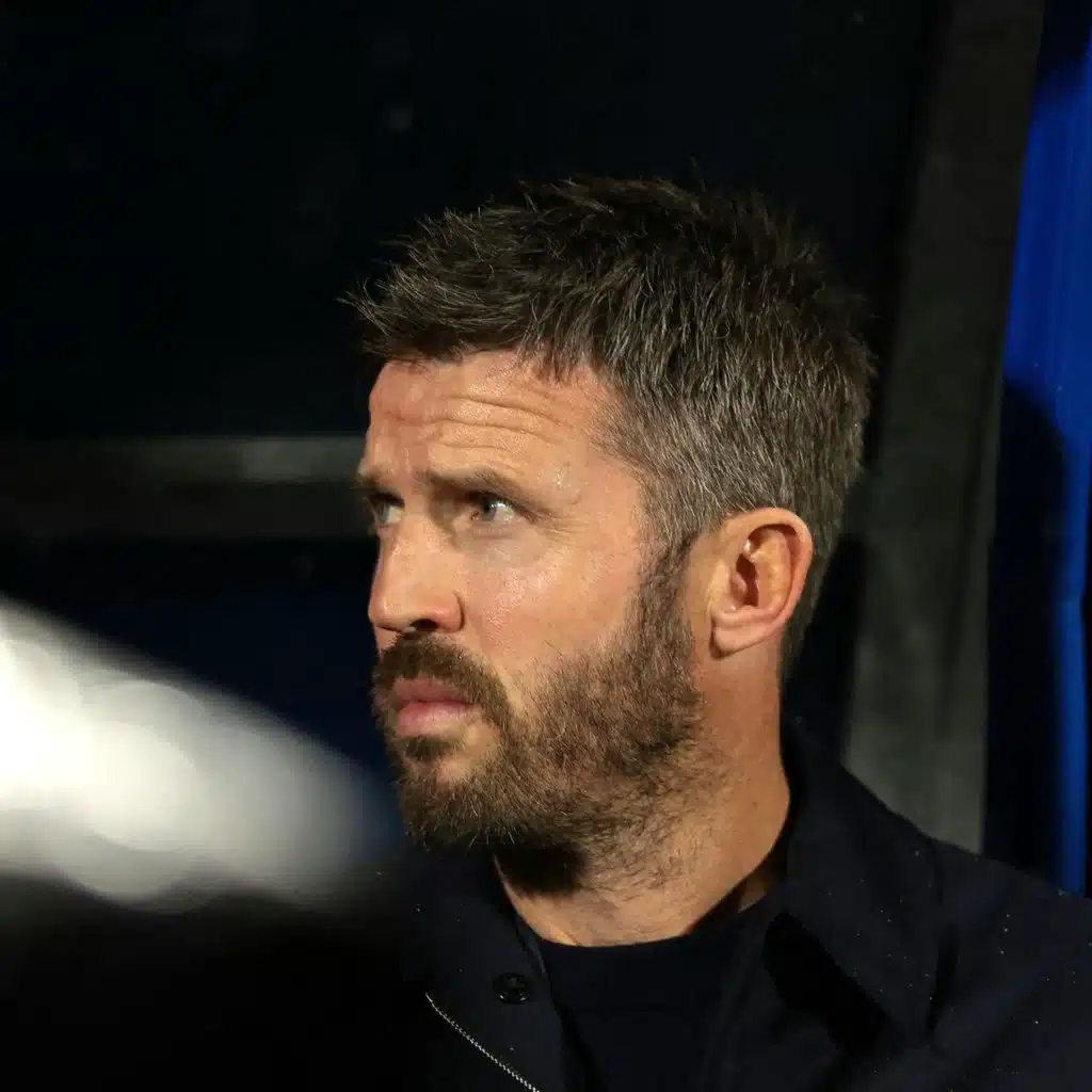Sport with John Duggan: Michael Carrick fights for Man United position