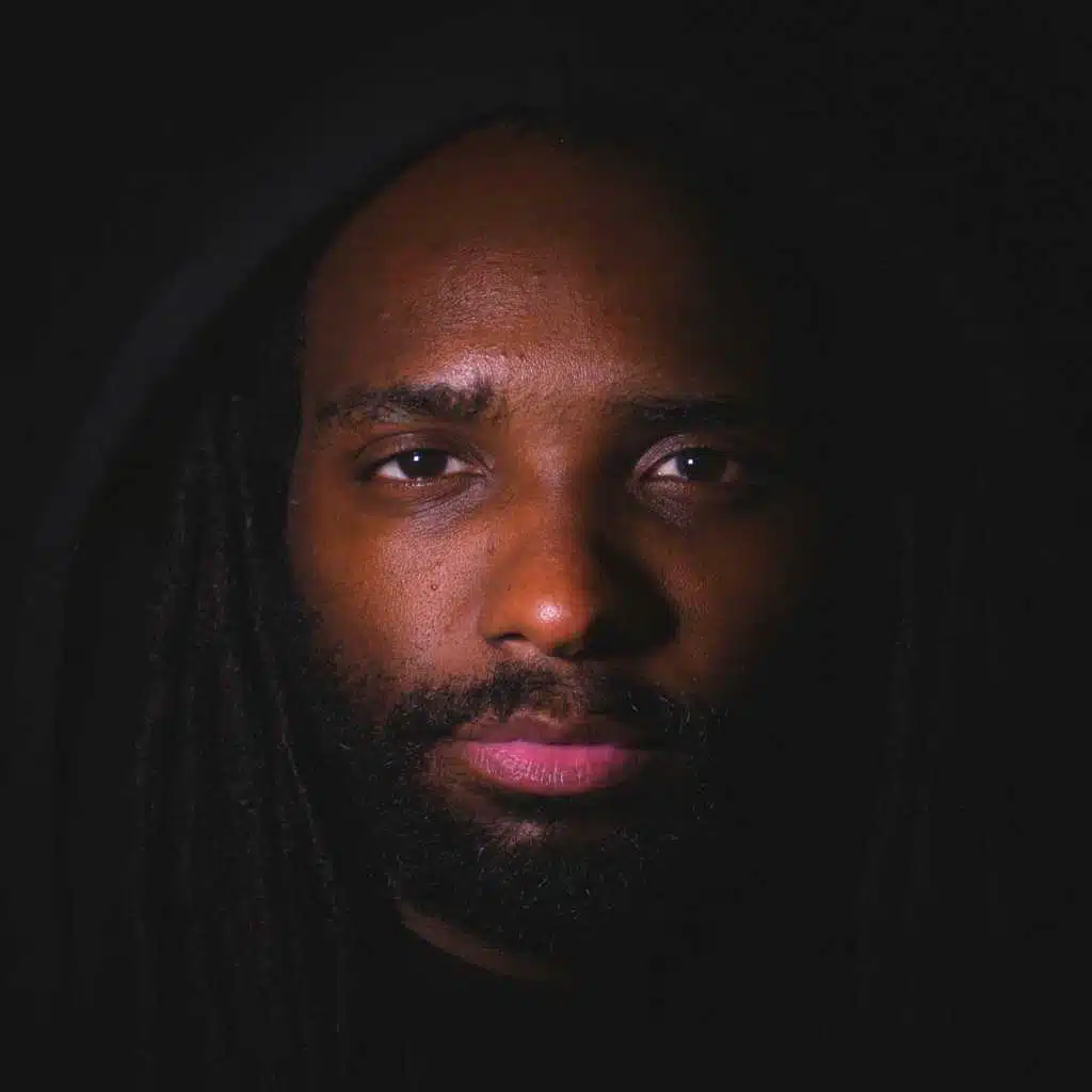 À Moda Antiga (feat. SP DEVILLE)