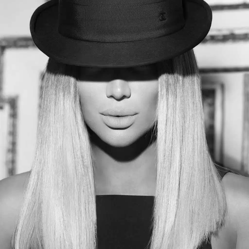 كده برضه )طبلة(