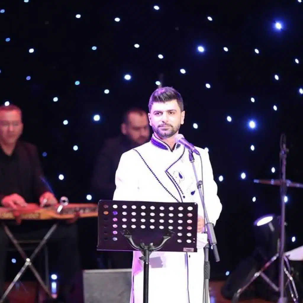 أنين الناي