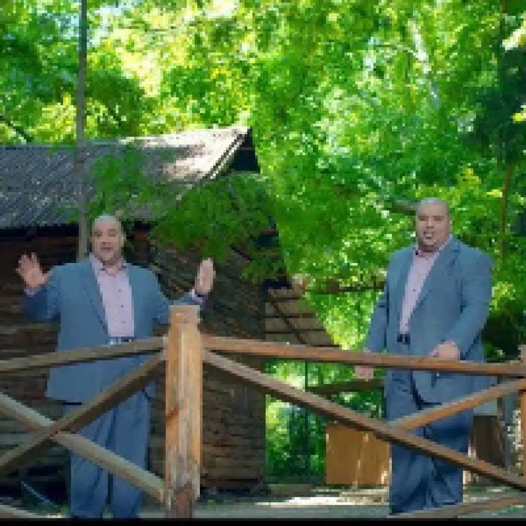 الدنيا ذلتني