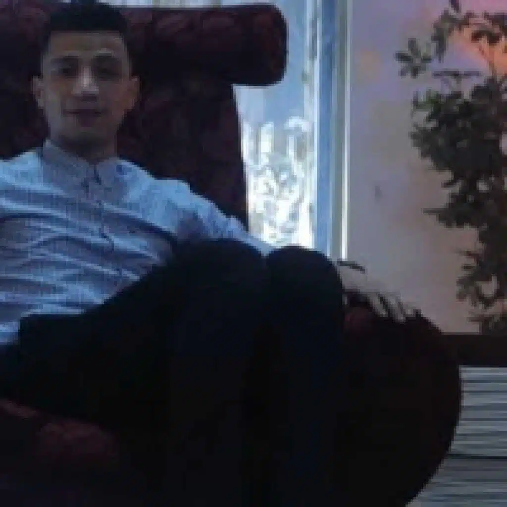 اخفى مشاعرك