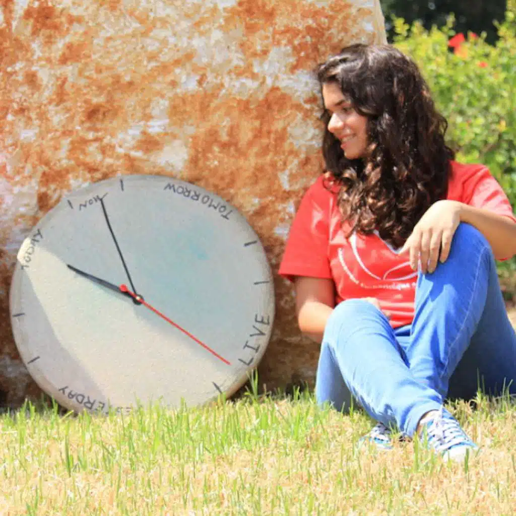 عيش الوقت الحاضر