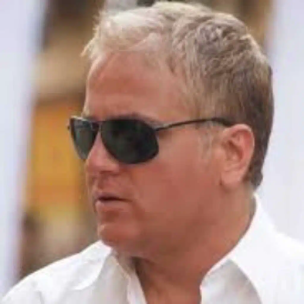 قلبا معلق فيي