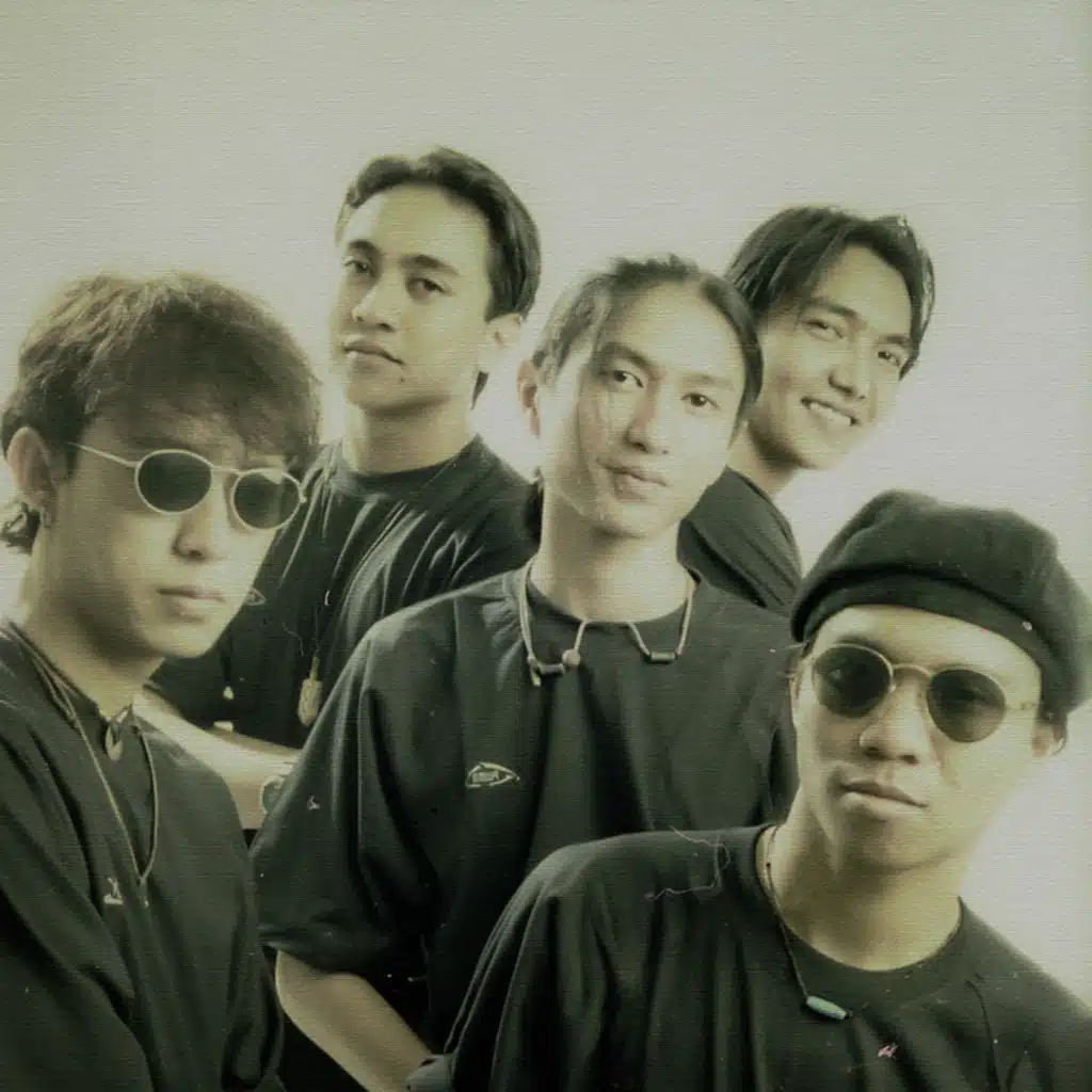 Takbir Memecah Hening