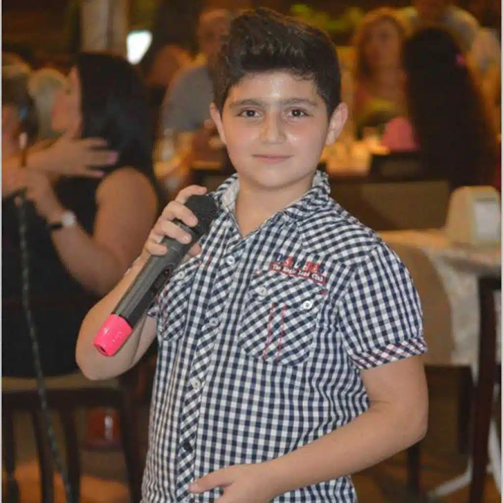 كل الدني انتِ