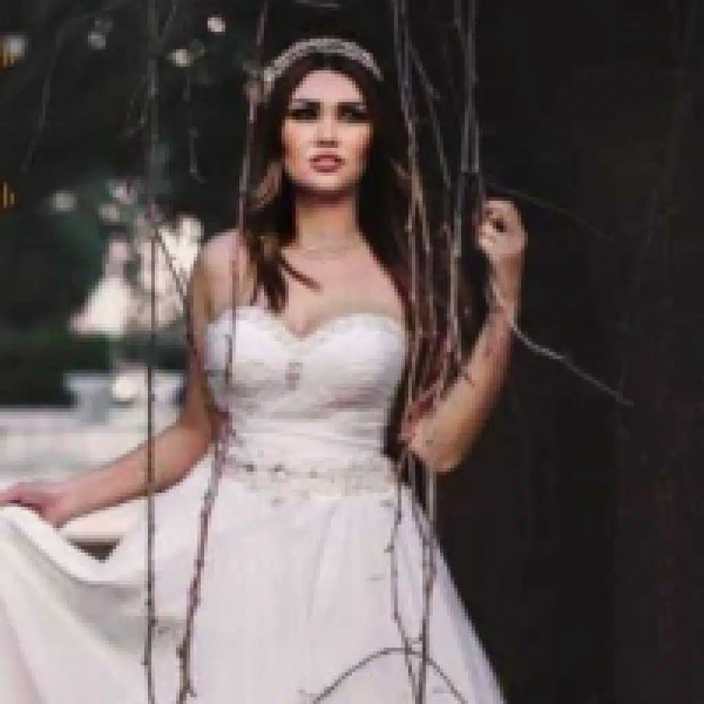 مهمومة من دونك