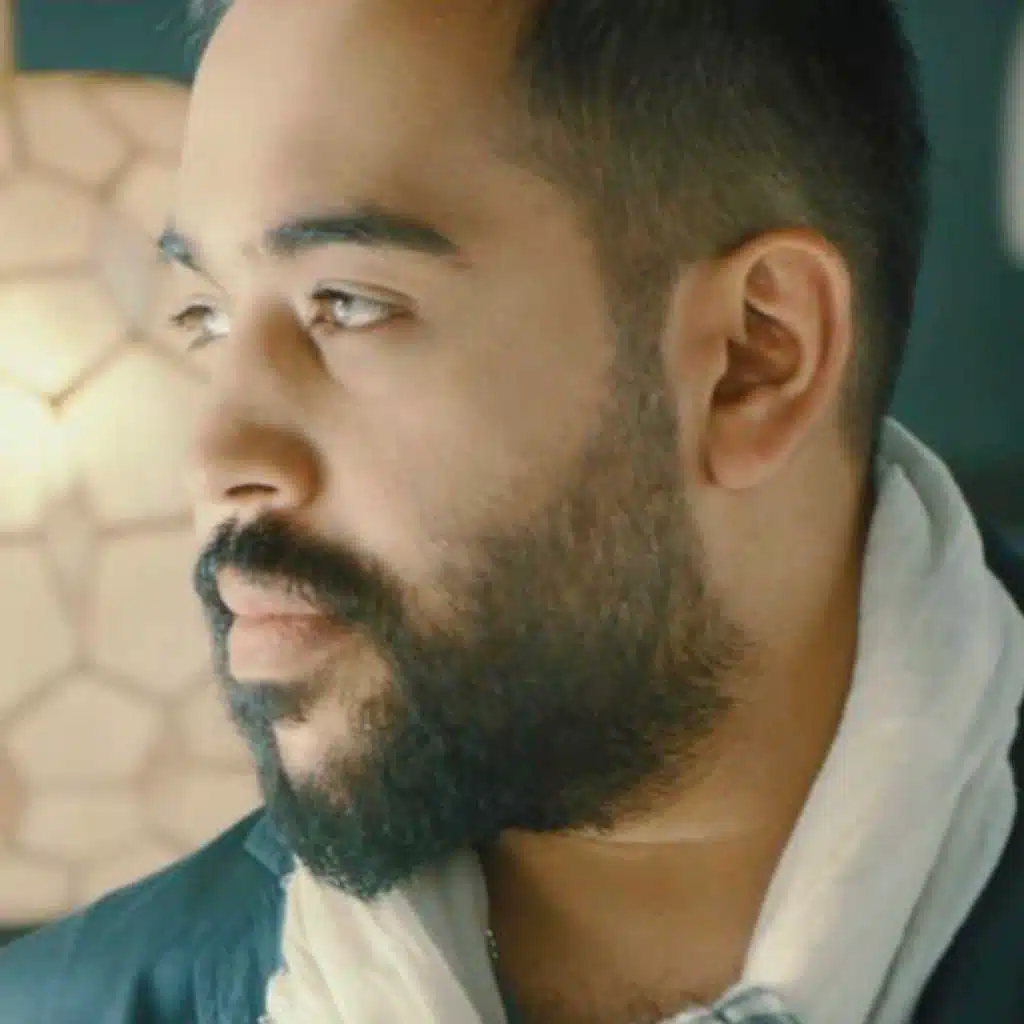 الدنيا مقلوبه