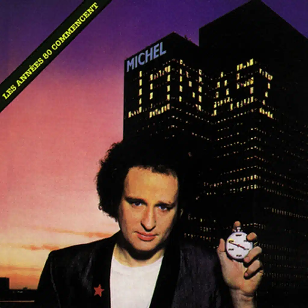 Paire de palmes dans l'eau perdue