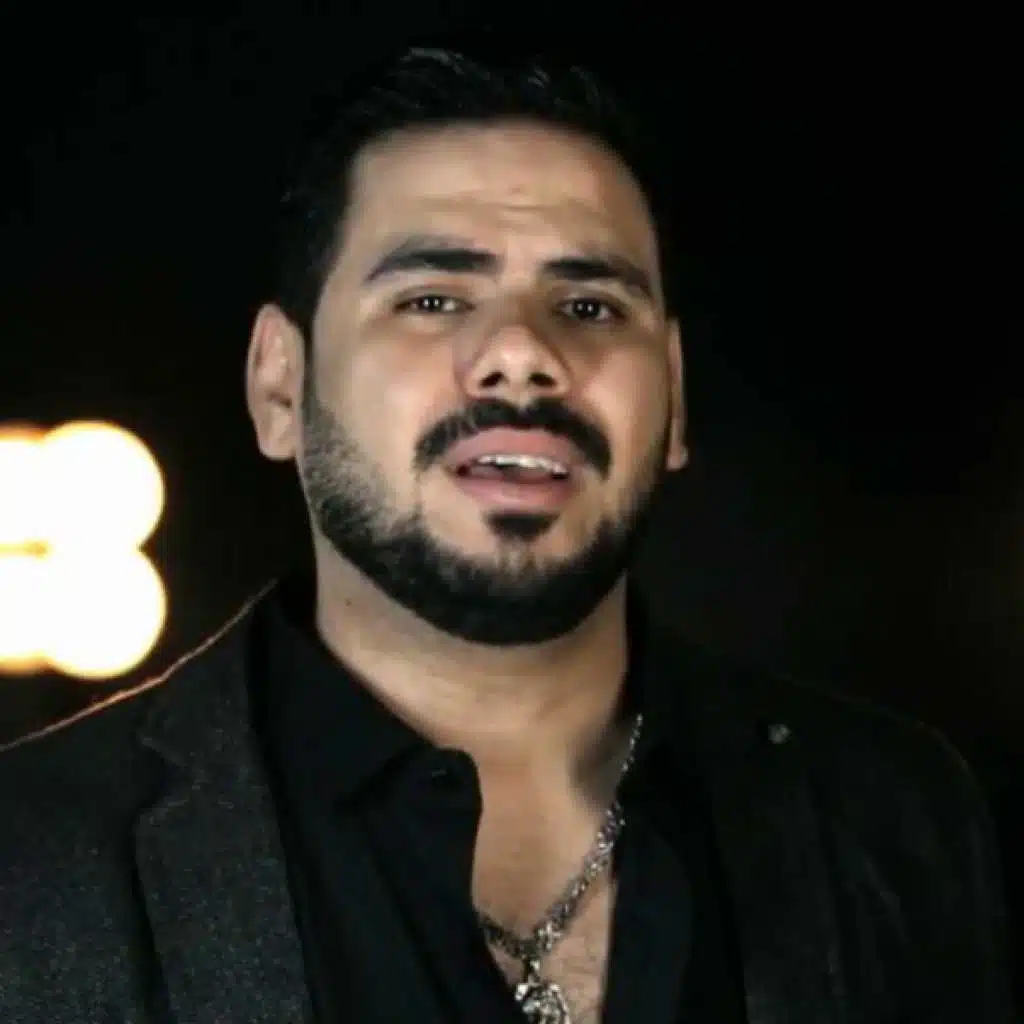 حكاية على ورق
