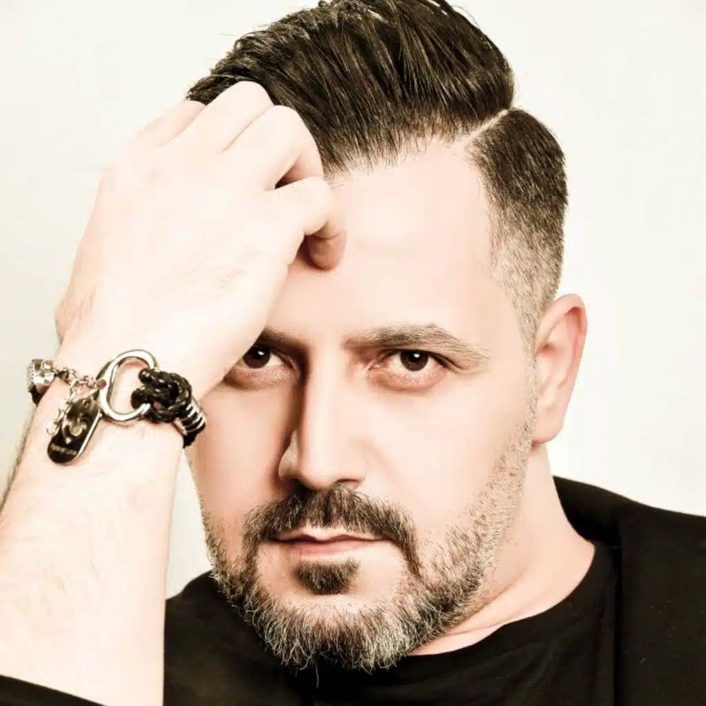 رميتا بنظرة