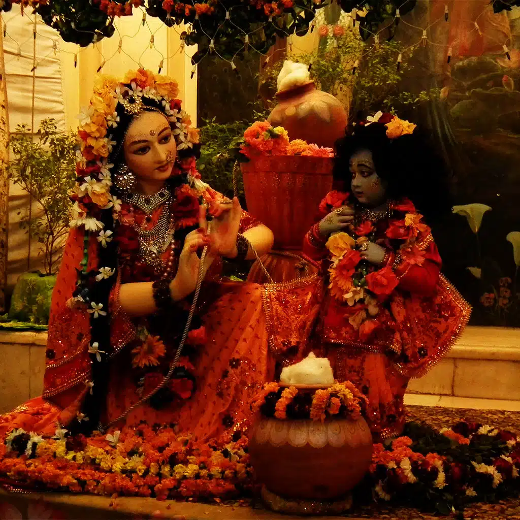 Iskcon Bhajan Sandhya (Yashomati Nandan)