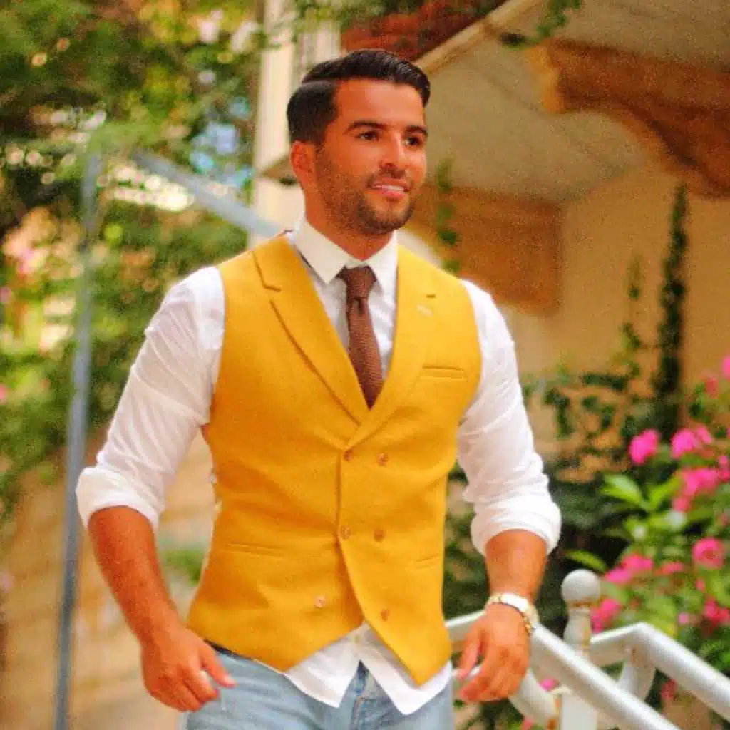 مجنونة وبحبك