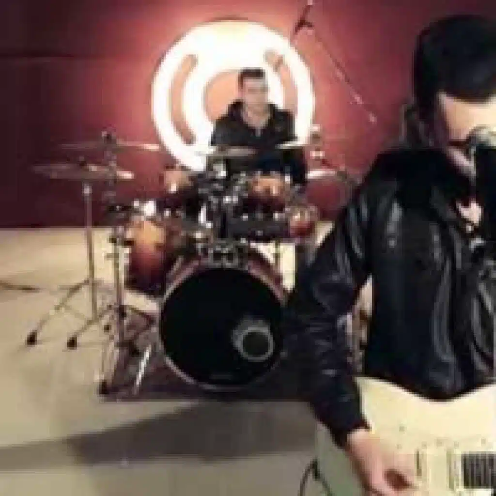 احلم بالنور فيديو كليب