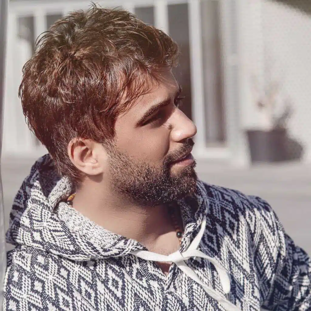 حبيت وعيوني بجن