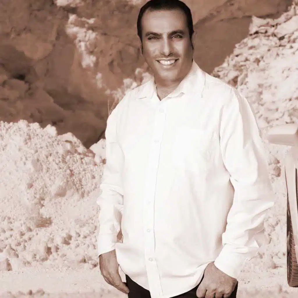 احببتها سمراء كالخمري
