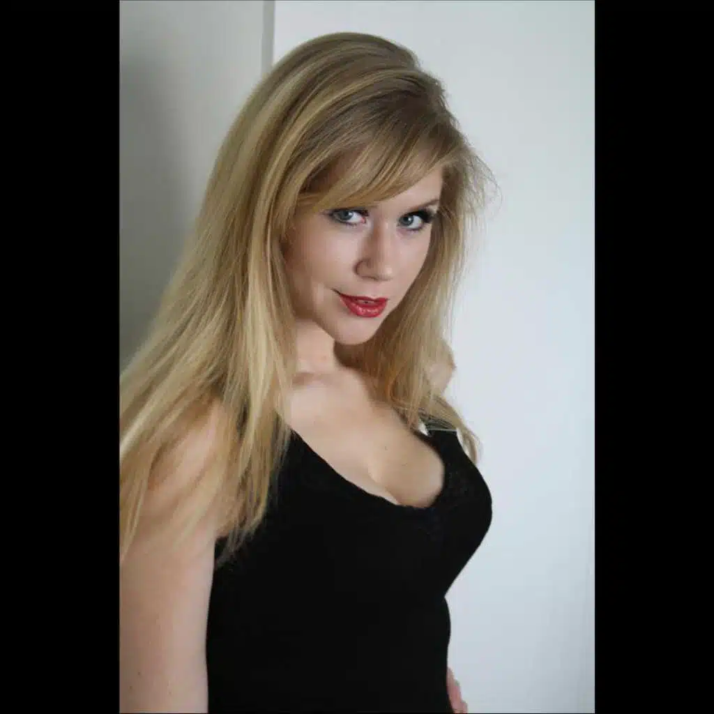 Songs About Smoking Hot Babes, Vol. 4