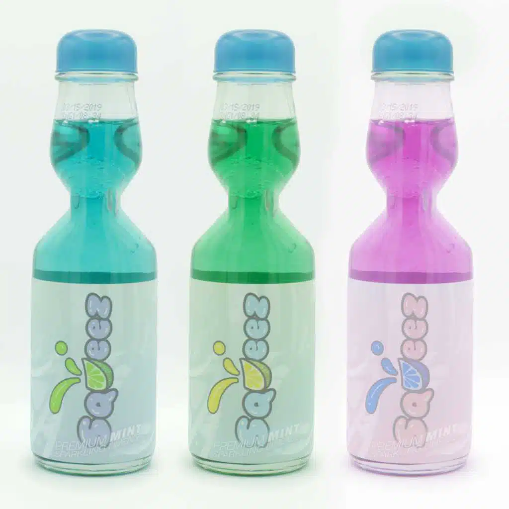 Squeez® (feat. raychel jay)