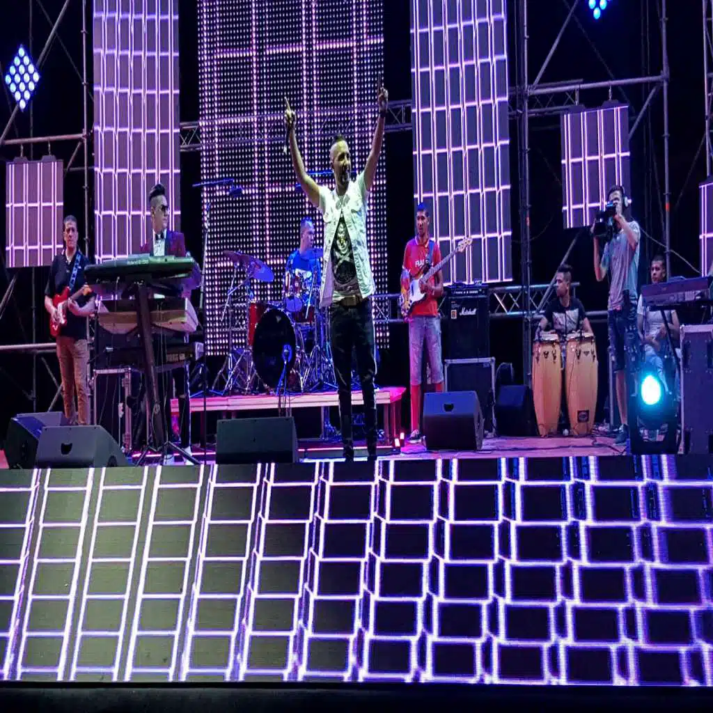 عنابة(مع Hichem Smati)