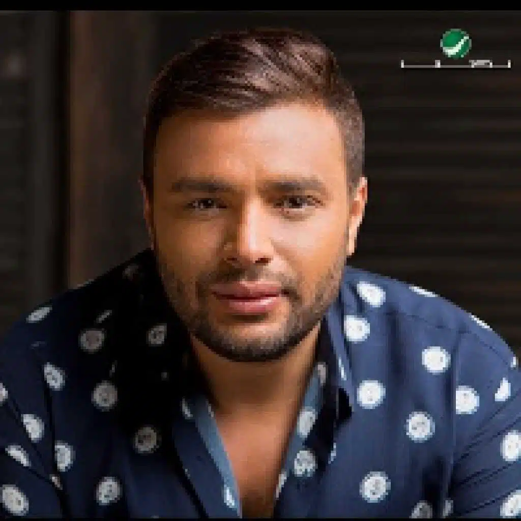 الناس بتبان في الشدة