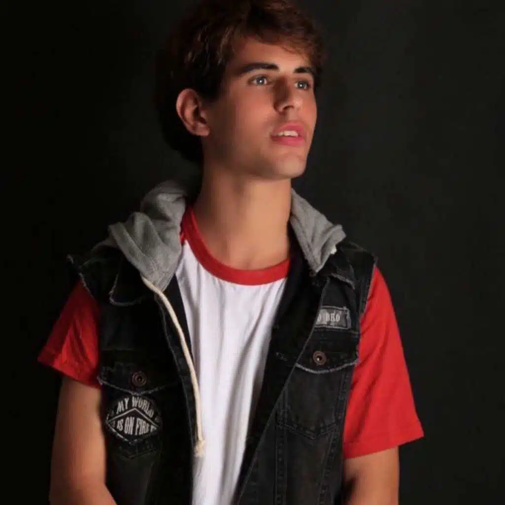 كلّون بيكزبوا وانا لاءَّه