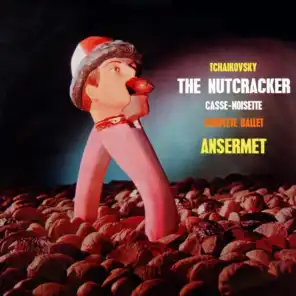 The Nutcracker, Act I: Scene 1, The Christmas Tree