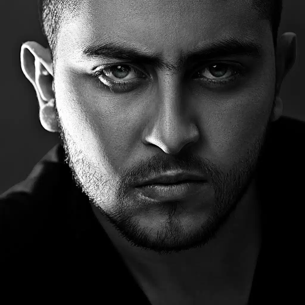 مفكرني زعلان