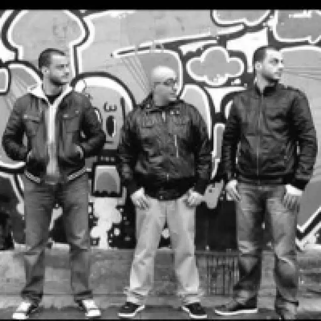 دايماً إيجابي