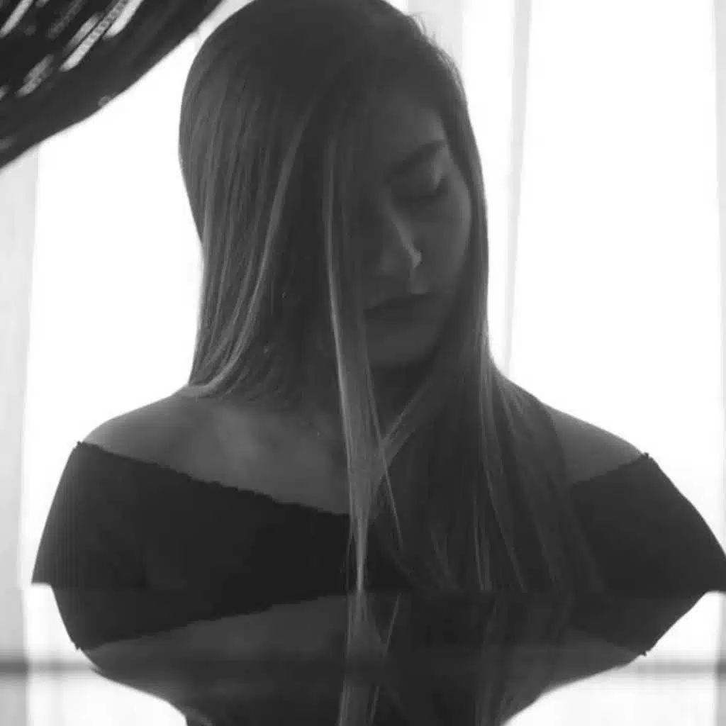 سارة كنيفاتي