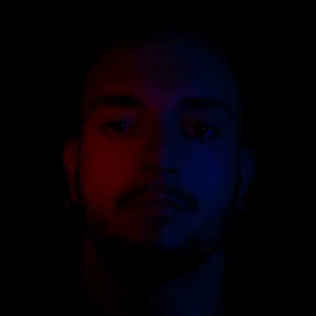 Rouge noir bleu