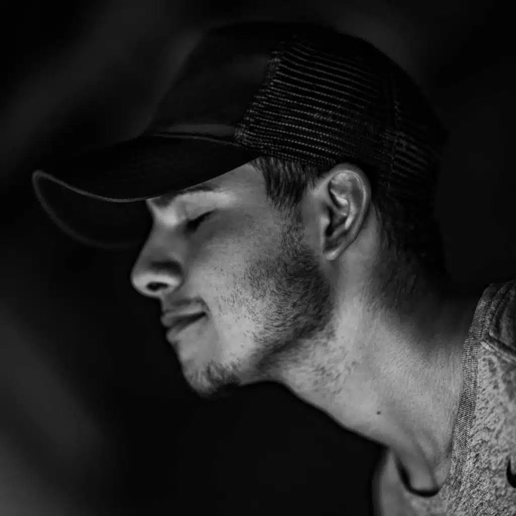 Get You the Moon (feat. Gage Renteria)