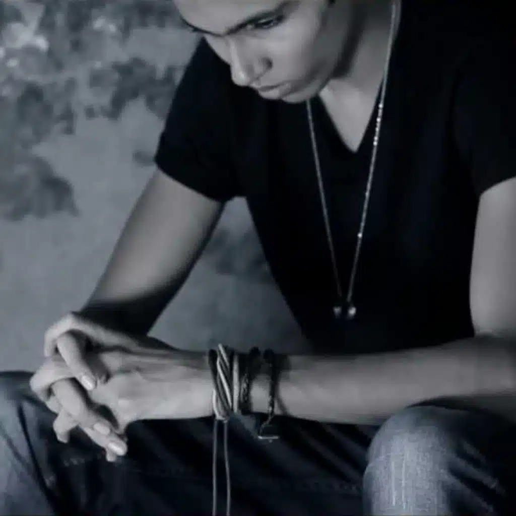 يا ريتني ما شوفتها