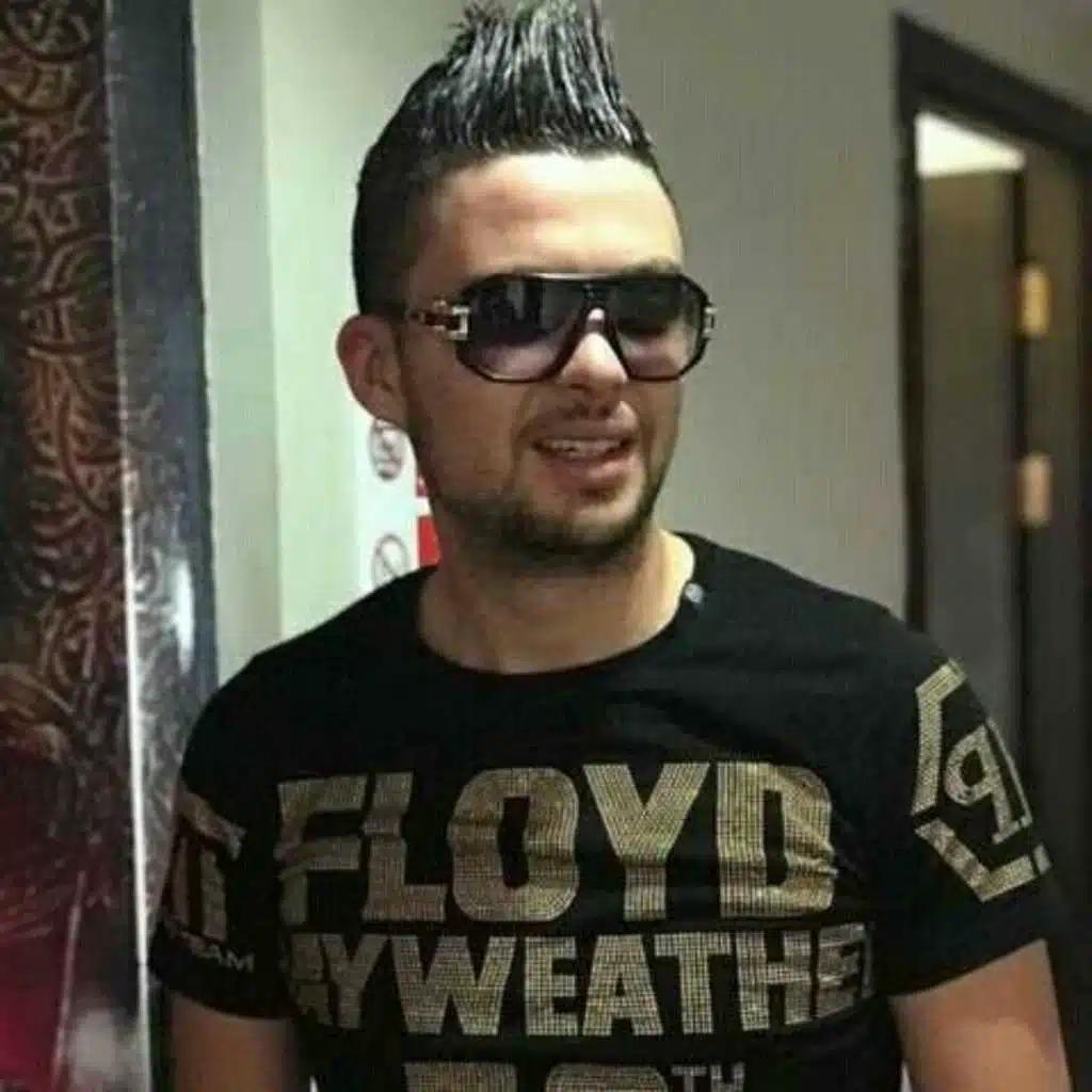 نبكي على ظهري(مع Hichem Smati)