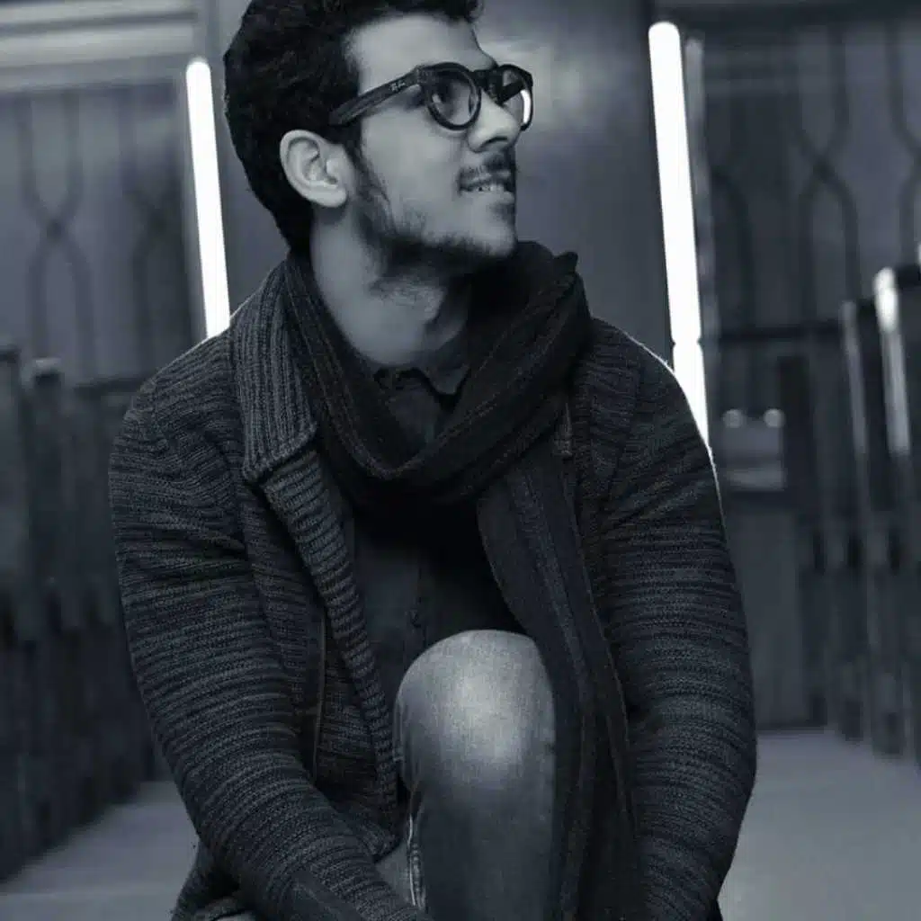 سأقبل يا خالقي من جديد