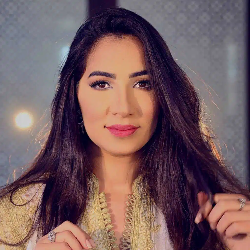 زينب أفيلال