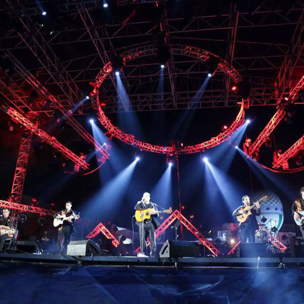 مدلي الاقطار