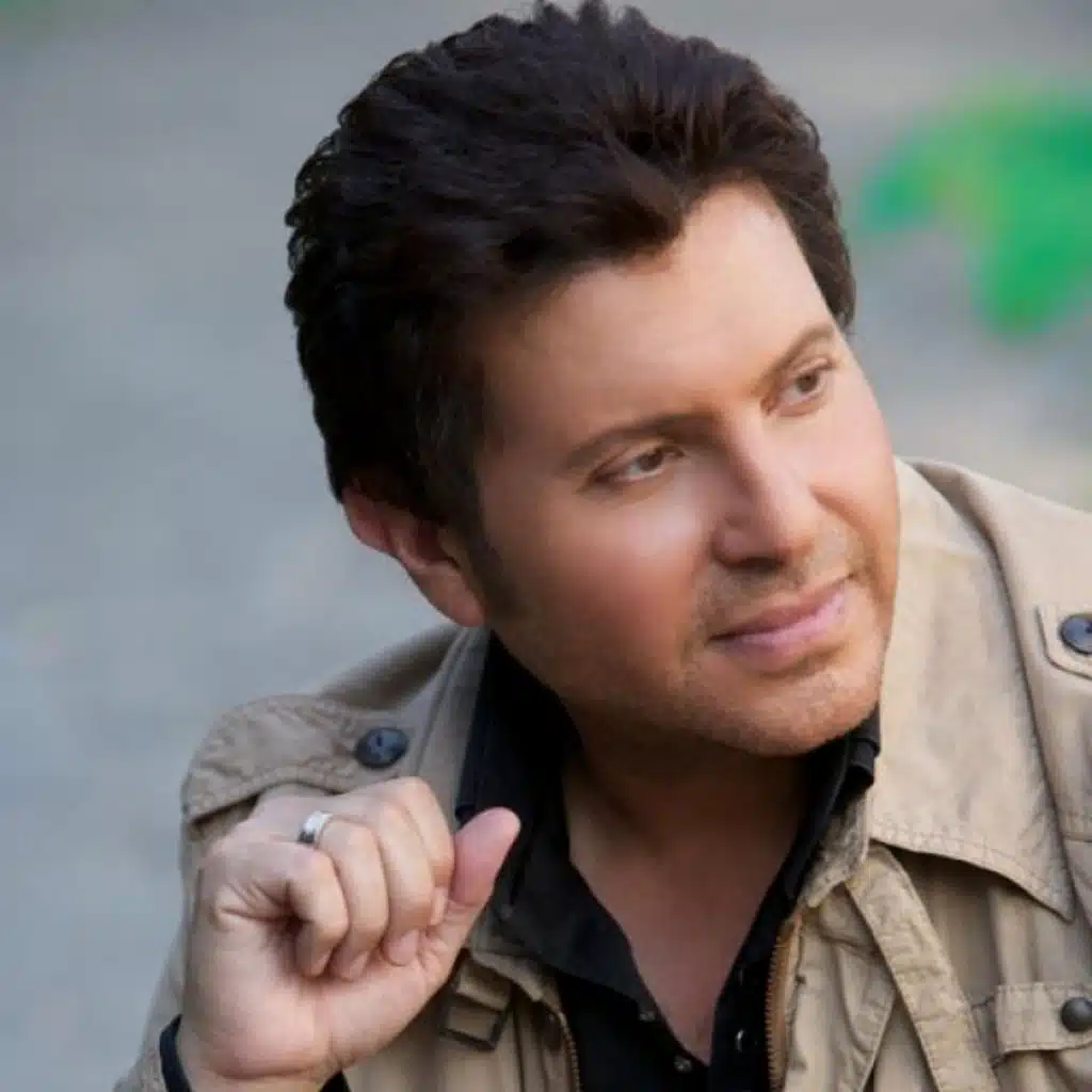 علمتيني الحب يا أمي