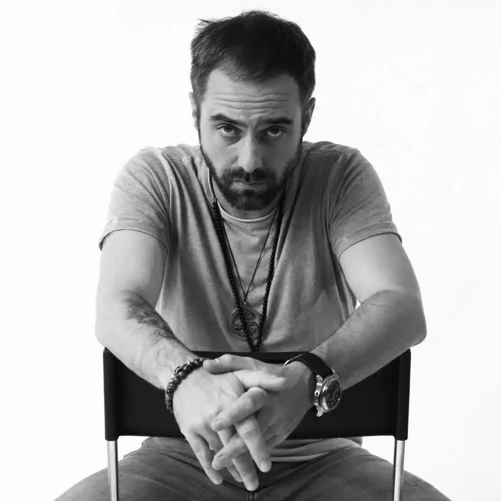 Ta noc je tak krásná (feat. Bára Basiková)