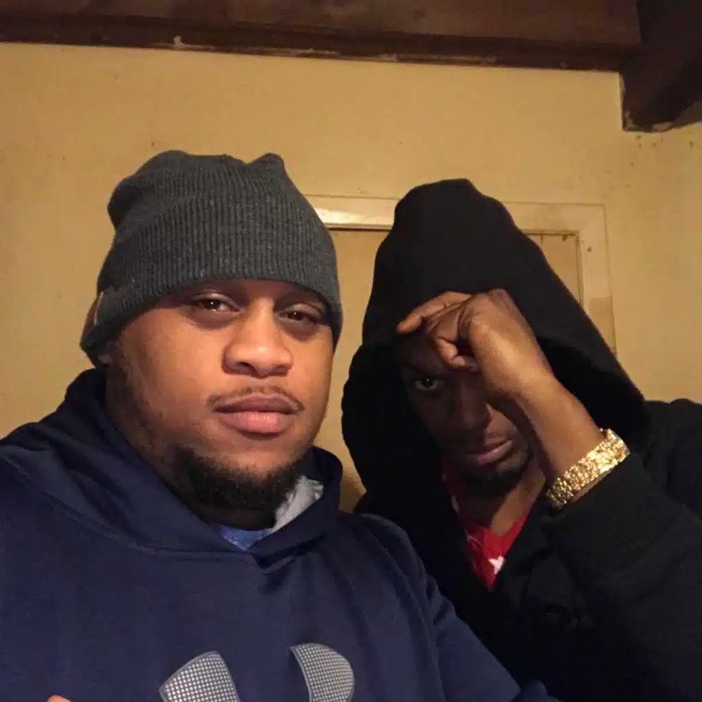 Hakeem (feat. Ronnie Cage)