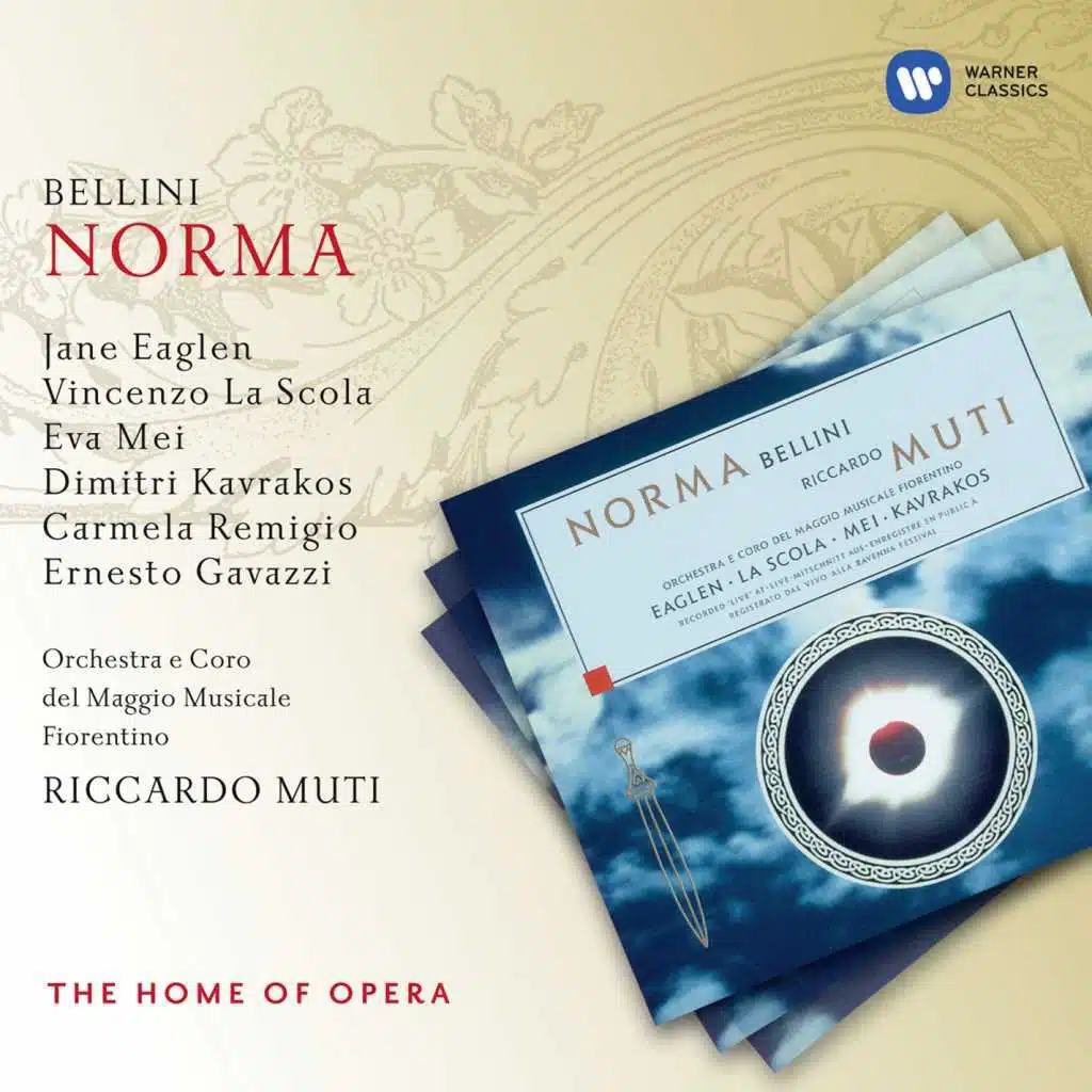 Norma, Act 1: "Me protegge, me difende un poter maggior di loro" (Pollione, Flavio, Coro) [Live] [feat. Coro del Maggio Musicale Fiorentino, Ernesto Gavazzi & Vincenzo La Scola]
